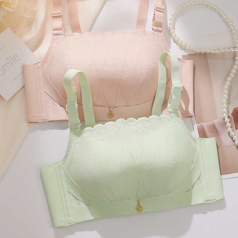 女性用の柔らかく通気性のあるレースブラ,アンダーワイヤーなし - Wirefree Bra Comfort のレビューと価格