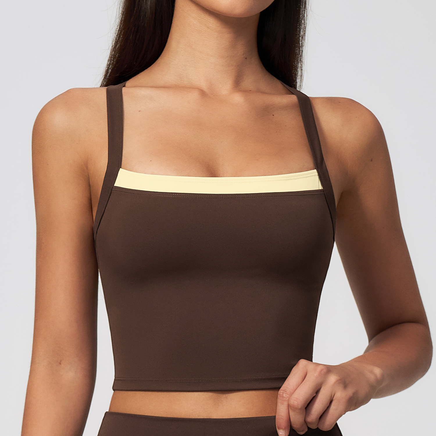 女性用クロスバックヨガタンクトップ、プッシュアップスポーツブ - Plunge Bra Push Up のレビューと価格