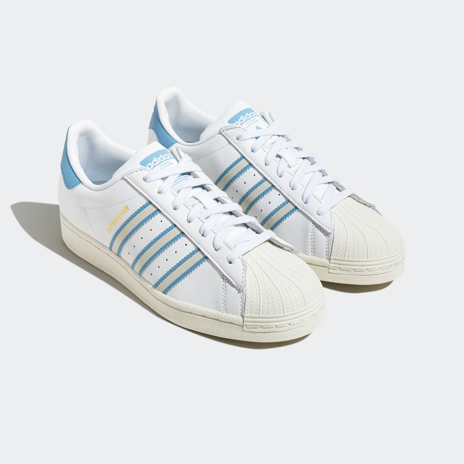 アディダス正規品、クローバー柄のSUPERSTAR、つま先部 - Adidas Shoes Superstar のレビューと価格